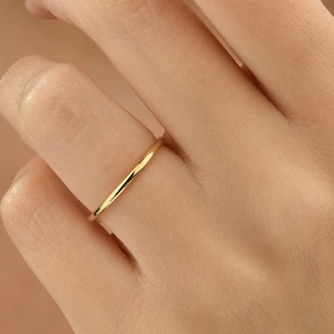 14K Solid Gold Thin Wedding Band, 1.5 mm Classic Dome Band, Minimalist Wedding Ring for Women, Simple Spacer Ring, Thin Round Wedding Band