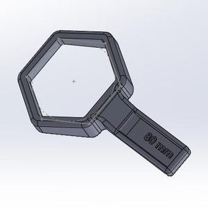 Puede incluir: Una llave de metal gris con una abertura hexagonal y un mango con la etiqueta "30 mm".