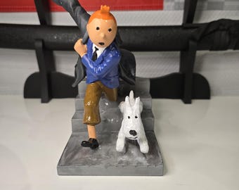 3D printed Tintin and Snowy figurine on the run