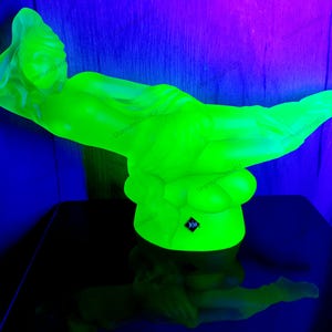 Art Deco Uranium Glass Figurine “Reclining Goddess” – Fluorescent Collectible