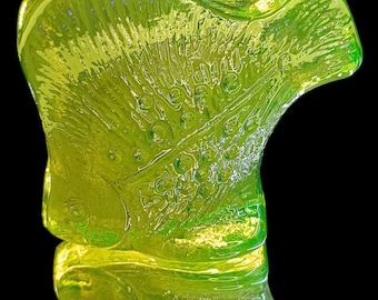Figura de pez de uranio en vidrio amarillo transparente, arte animal en vidrio