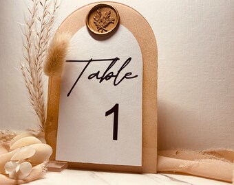 Table number wedding semi-circular, acrylic, pampas grass