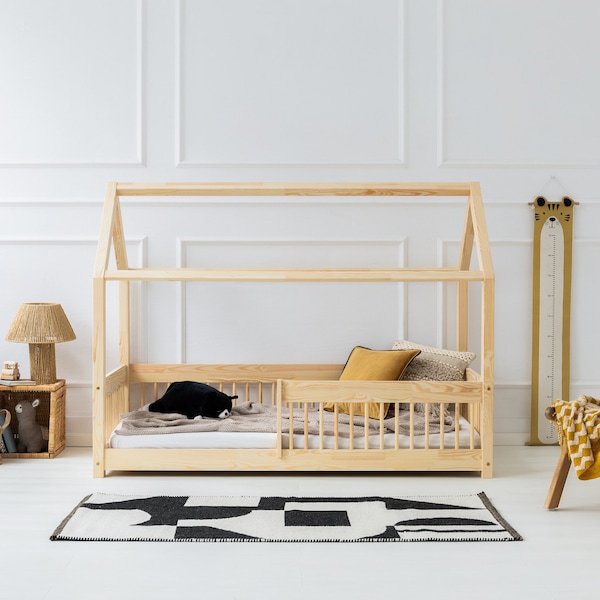 lit maison pour enfants en bois, lit simple, lit Montessori, lit avec balustrade, lit maison, lit avec tiroir - MBW ADEKO KIDS