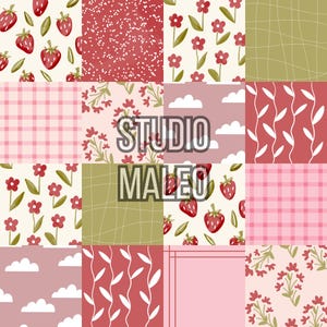 Peut inclure: Un motif patchwork avec divers motifs dans les tons de rouge, rose et vert. Les motifs comprennent des fraises, des fleurs, des nuages et du plaid. Le texte "STUDIO MALEO" est superposé au motif.