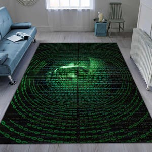 Peut inclure: Un tapis noir et vert avec un motif circulaire de code binaire vert. Le tapis a un design moderne et abstrait.