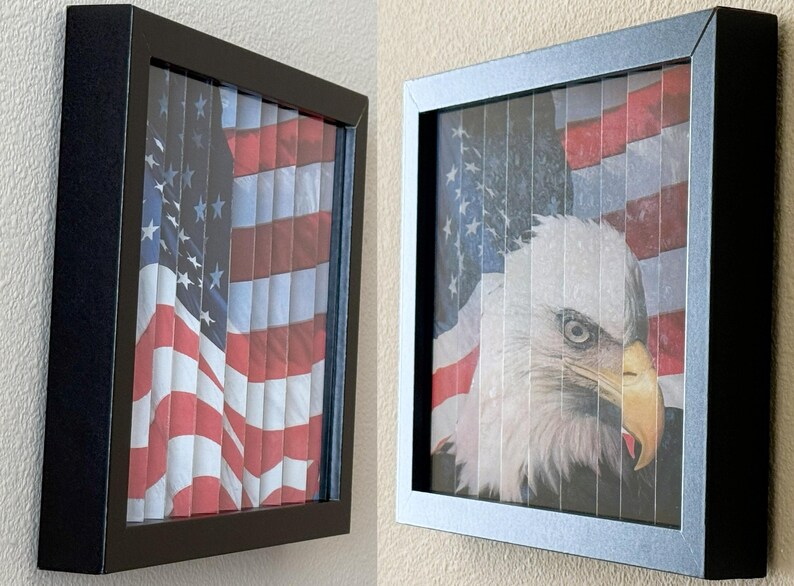 Pu&ograve; includere: Due opere d'arte incorniciate. Una raffigura la bandiera americana, l'altra un'aquila calva. Entrambe sono incorniciate rispettivamente in nero e argento. L'opera d'arte &egrave; divisa in strisce verticali, creando un effetto visivo unico. La bandiera mostra strisce rosse e bianche con stelle blu.