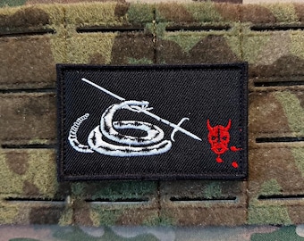 Patch de bandeira Rattler por Mikhail_N762 l Patch bordado