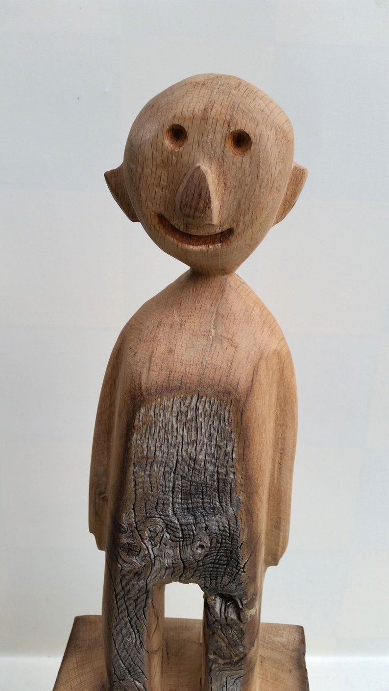 Sculpture made of old wood, wooden figure, figure, oak wood, human, image 1