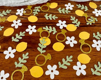 She Found Her Main Squeeze Confetti: Bridal Shower Table Decor