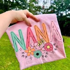 Paquete floral de mamá y abuela PNG, Tía floral PNG, Día de la Madre PNG, Camisa de Nana PNG, Flor de Mimi PNG, Gigi Floral PNG, Primavera PNG, Manualidades imagen 6