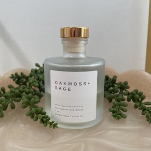 Reed Diffuser, Oakmoss + Sage Scent, Flameless Room Fragrance, Home Decor, Gift for Her, Non-Toxic, All Natural, Hand Poured, Woody Scent