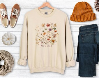 Pretty Wildflowers Sweatshirt, Grow Wild, Cottagecore, Wildflowers Sweater, Botanical Sweater, Cute floral pullover, boho cottagecore