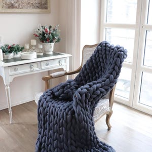Grobstrick Decke, grobstrick Decke, Merino Wolle Decke, dicke Wolldecke, dicke Wurfdecke, dunkelgraue Decke, Wolldecke