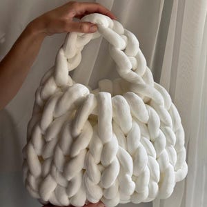 Chunky Knit Bag, Handmade Knit Bag, Boho Knit Handbag, Chunky Knit Purse, White Knit Bag, Knit Velvet Bag, Soft Yarn Bag
