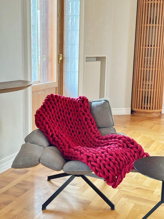 Red dorm decor, dorm bedding, dorm room decor, cozy dorm blanket, college dorm blanket, dorm decor ideas, cozy girl knitted blanket
