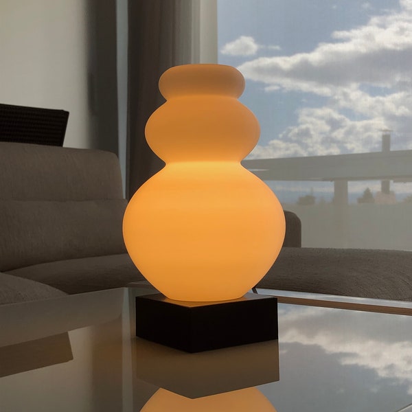 Lámpara de mesa de noche, diseño único, moderna, ecológica y sostenible.
