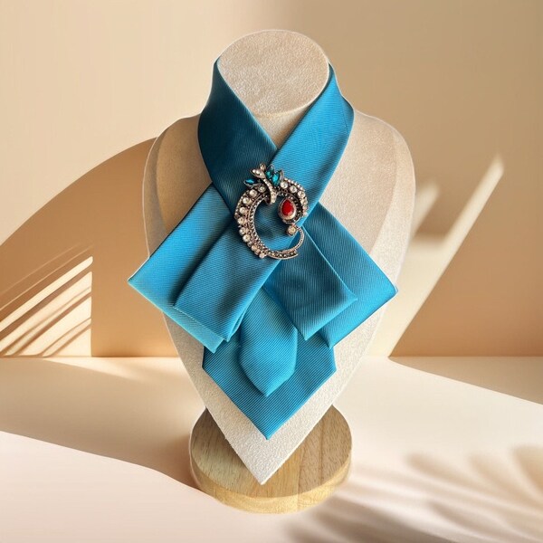 Nœud papillon bleu avec épingle pour femme - Collier cravate pour femme, cravate tendance élégante pour femme - Cravate pour femme - Cadeau unique pour maman