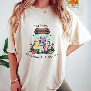Cute Cat Mama Tshirt, Cats Lover Gift, Crazy Lady of Cats, Cat Tee, Crazy Cat Lady t-shirt, Animal Lover, Funny Cat Mom Gift, Mothers Day