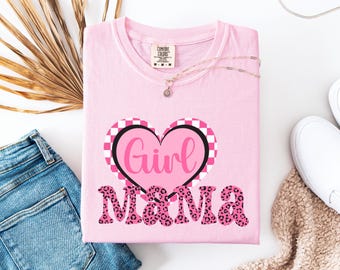Mama dziewczynki PNG, pobieranie cyfrowe, clipart mamy z nadrukiem w różową panterkę, grafika macierzyństwa, projekt do druku, sztuka mamy dziewczynki, nowa mama PNG