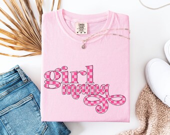 Mama dziewczynki PNG, pobieranie cyfrowe, clipart mamy z nadrukiem w różową panterkę, grafika macierzyństwa, projekt do druku, sztuka mamy dziewczynki, nowa mama PNG
