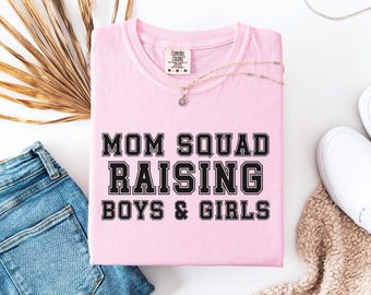 Mom Squad Raising Boys Girls PNG (Pobieranie cyfrowe)