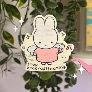 Przestań odkładać na później Zabawna naklejka z króliczkiem aniołem, słodka, głupia naklejka, naklejka motywacyjna, naklejka z memem, naklejki z kawaii kokietką króliczka