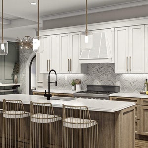 Op de afbeelding: Een moderne keuken met witte kasten, een zwarte kraan en een groot eiland met vier gouden barstoelen. Het eiland heeft een wit aanrechtblad en een houten basis. De achterwand is betegeld met witte visgraat tegels.