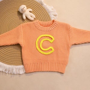 Suéter de bebé con nombre personalizado, suéter de bebé bordado personalizado, suéter con nombre de niña, suéter con letras personalizadas, suéter con inicial para bebé
