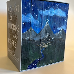 Hand painted A Court Of Thorns And Roses (ACOTAR) full series (paperback) book edge painting