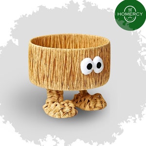 Handwoven Rattan Fruit & Bread Basket with Feet. Perfect For Kitchen Decor