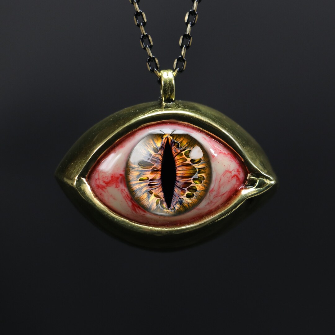 Varanus Komodoensis Eye Necklace, Reptiles' Eyes Necklace, Eyes of