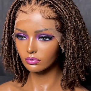 Boho Gudinna Faux Locs Bob Peruk • 12" • 13×4 Transparent Spets • Limfri • Handgjord
