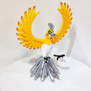 Shiny Ho-Oh Statue 15cm - Gold and Silver