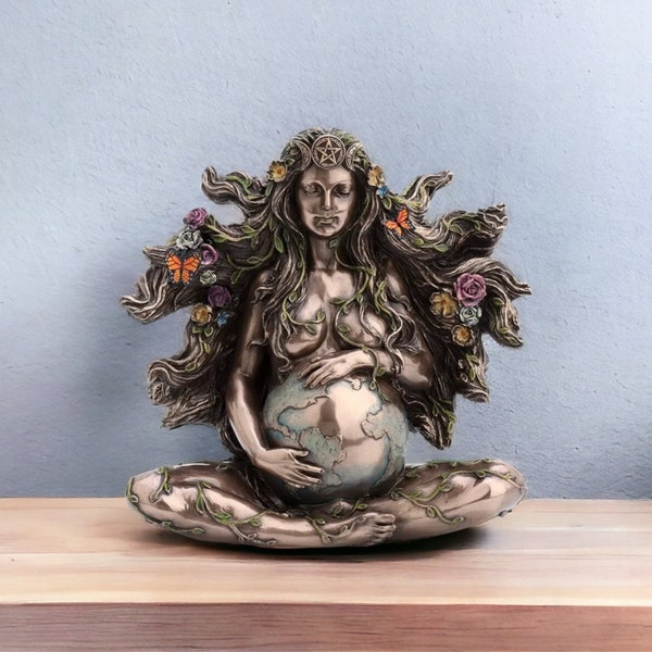 Bronzen Gaia-standbeeld - Zittende zwangere moedergodin van de aarde met vlinders - Home Decor Accent Geïnspireerd door de Griekse mythologie