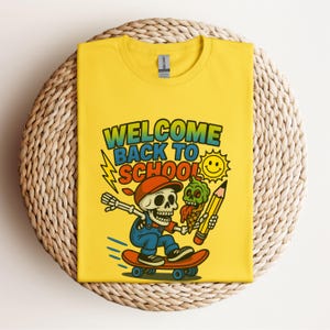 Camiseta Gildan 64000 Summerween para maestra, maestra de jardín de infantes, maestra de Halloween, maestra de primer grado, maestra de segundo grado