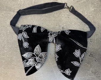 Oversized Black Velvet Silver Glitter Bow tie Vintage style 70s Wedding Prom
