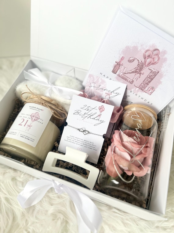 Personalised Birthday Gift Box for Her • Luxury Hamper • Any Age / Milestone • Candle, Socks, Scrunchie & Keepsakes • Custom Gift Set
