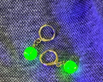 Uranium Glass Glowing Stainless Steel Earrings with Round Beads - Gold or Silver - Glows Under Blacklight Atomic Jewelry Unique Gift for Her