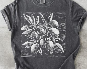 Camiseta con estampado de rama de olivo: diseño botánico minimalista.