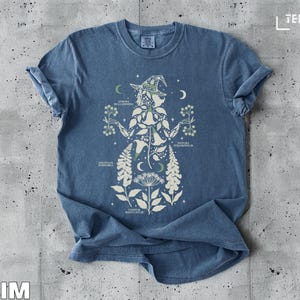 Spiritual Witch T-shirt, Mystical Nature Art Tee, Witchy Graphic Shirt, Celestial Boho T-shirt, Women's Witchcraft Clothing