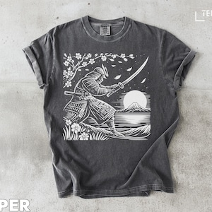 Samurai Warrior T-Shirt: Japanese Art, Katana & Cherry Blossoms