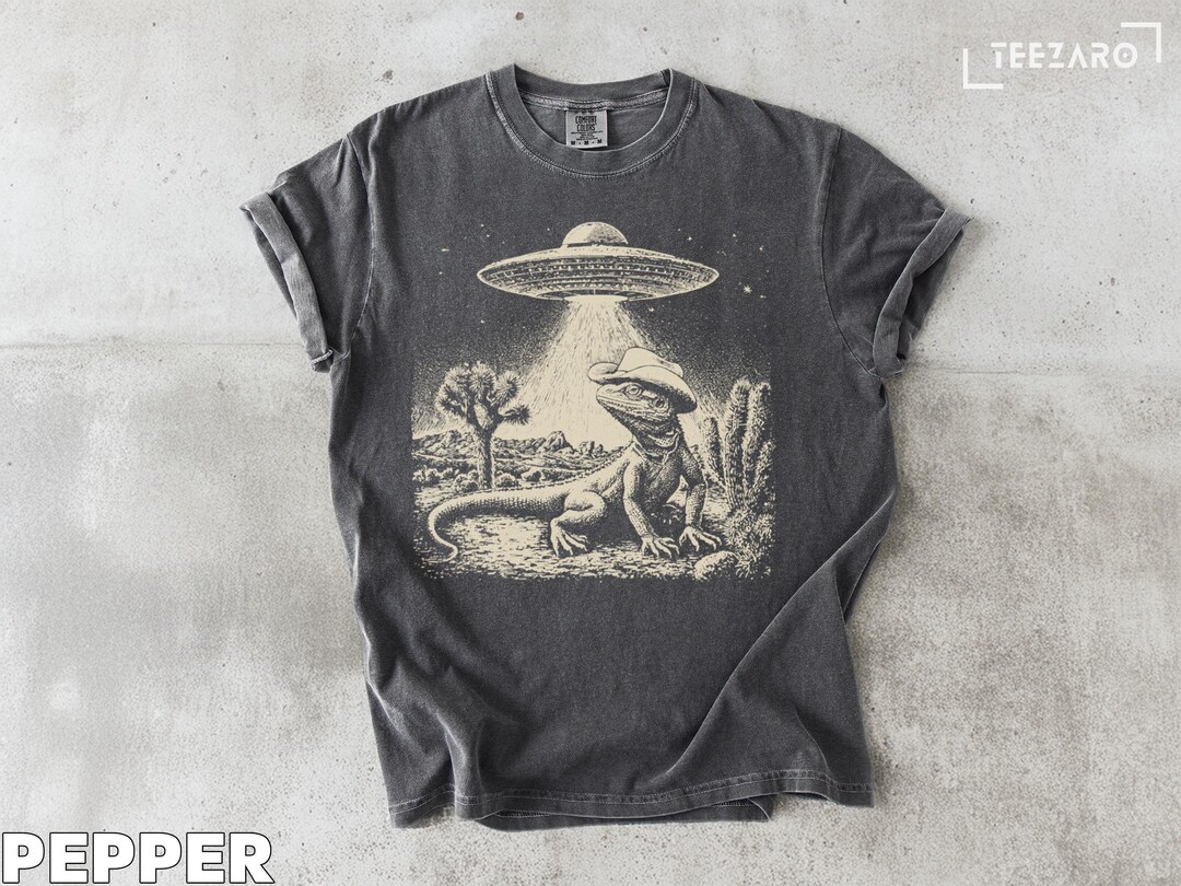 Cowboy Lizard Alien Abduction T-shirt: Funny UFO Graphic Tee - Etsy