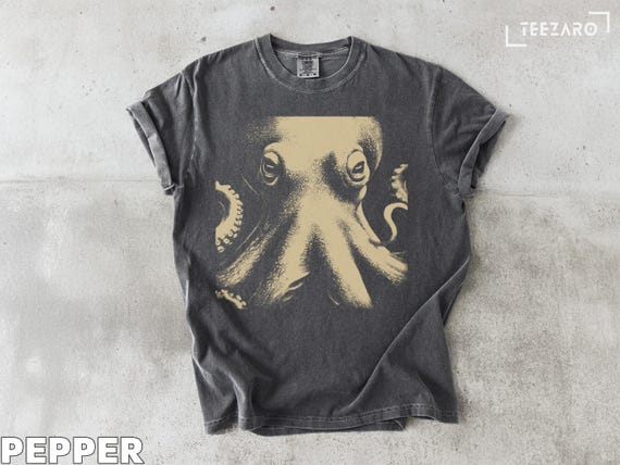 Octopus T-Shirt: Graphic Sea Creature Tee, Minimalist Ocean Design, Beige Print