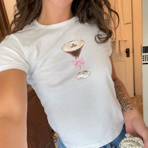 Espresso martini graphic tee,y2k baby tee,90s crop top,summer baby tee, tini time,Espresso martini baby tee,summer cocktail, martini glasses