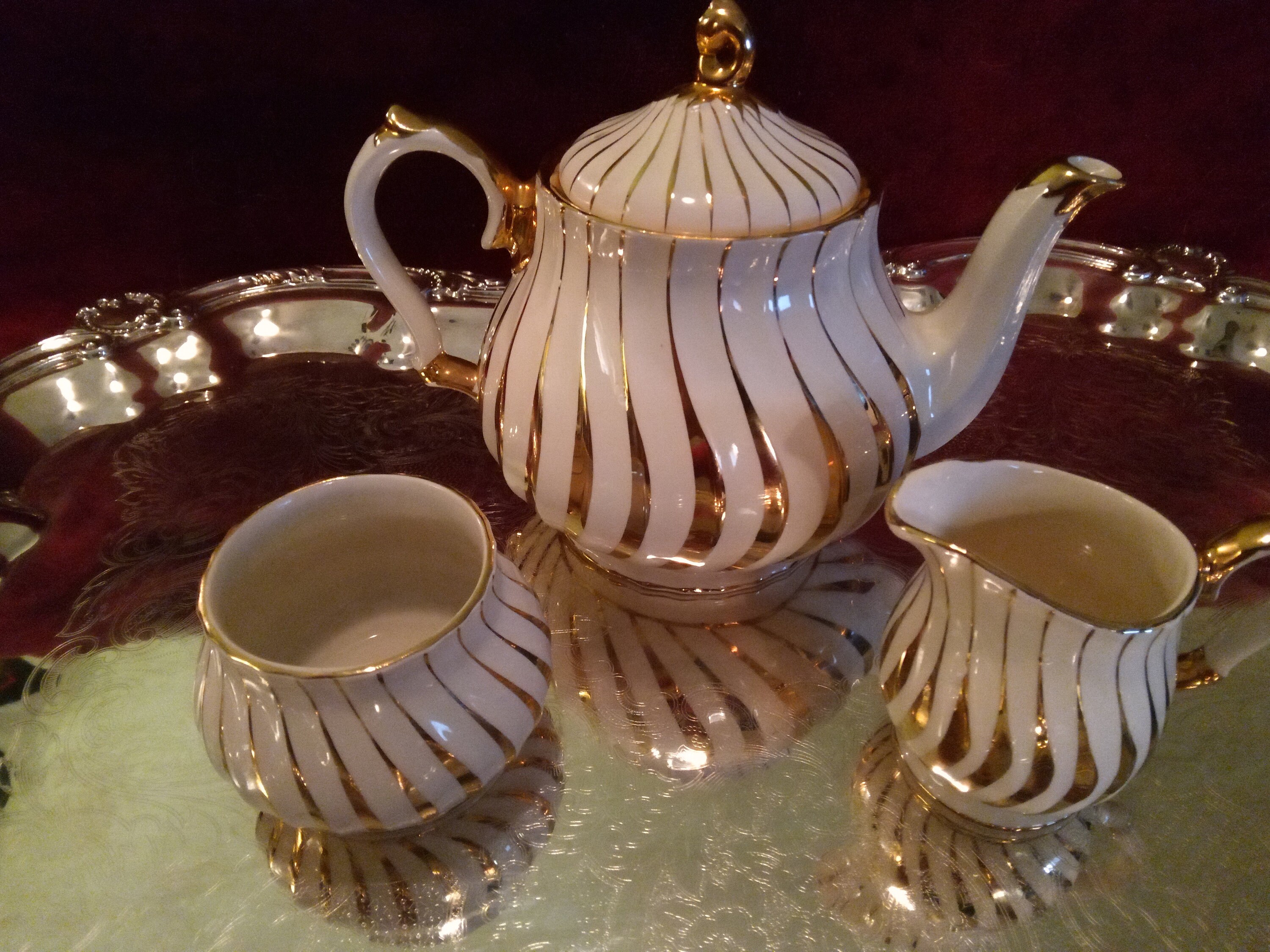 Sadler England Porcelain Teapot With Cream & Sugar Bowls Ivory and Gold
