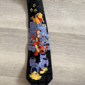 Disney Men&#39;s Necktie Winnie the Pooh and Tigger Too Black Polyester