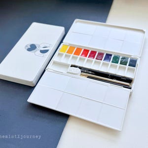 Paleta de acuarela fina de 30 piezas / Base magnética / Bandeja de mezcla de cerámica/resina / Diseño personalizado / Cierre magnético / Caja de viaje para pinturas