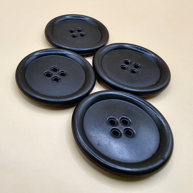 Set of 4 Vintage Composition Buttons - Etsy