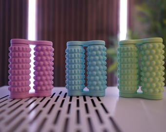 マッサージ機能付きフィジェットローラー｜質感のある感覚刺激玩具｜大人とティーン向けの携帯用ハンドリラクゼーションローラー｜静音デスクフィジェット