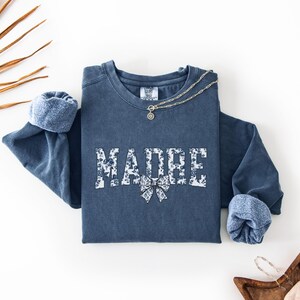 Madre Shirt Names on Sleeve, Gift for Madre Sweatshirt, Madre Shirt, Best Madre Shirt, Gift For Madre, Madre Sweatshirt, Madre Gift